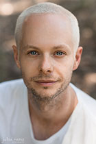Melbourne Outdoor Acting Headshot of Ben